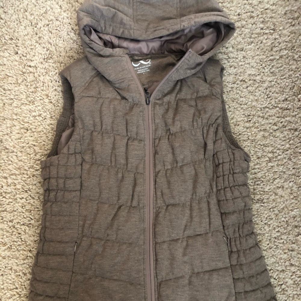 Grey/Green zip up puffer vest